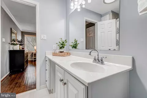 Bath - 8619 Nanlee Dr, Springfield, VA 22152 photo 4 of 6