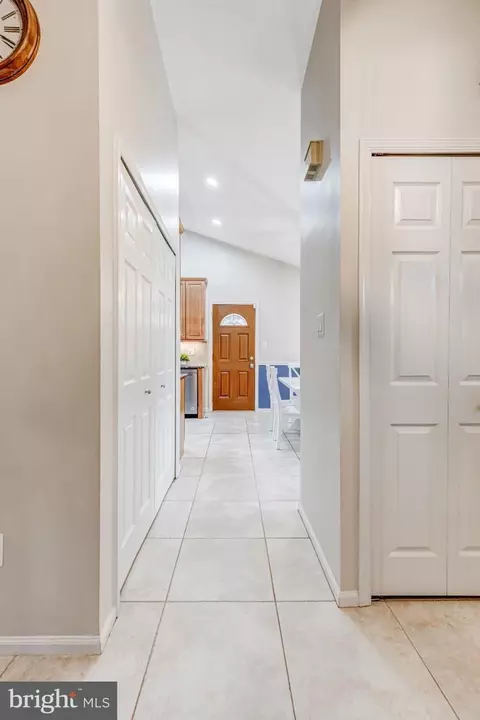 Entry Way - 8619 Nanlee Dr, Springfield, VA 22152 photo 3 of 9