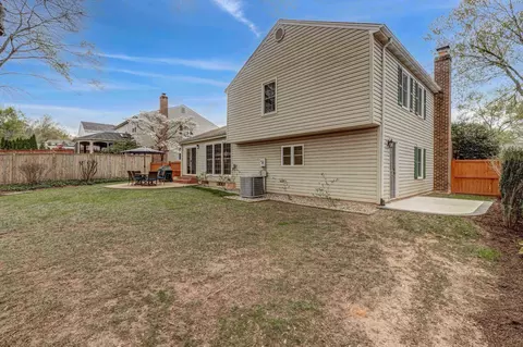 Exterior - 8619 Nanlee Dr, Springfield, VA 22152 photo 9 of 13