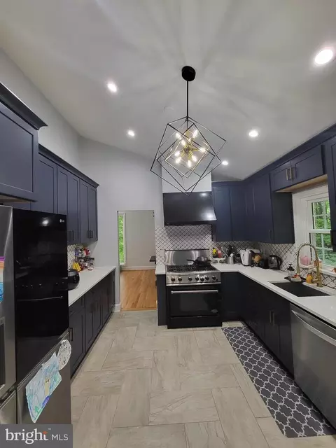 Kitchen - 1626 Linway Park Dr, Mclean, VA 22101 photo 1 of 2