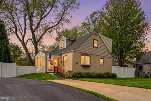 7139 Parkview Ave, Falls Church, VA 22042