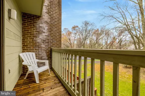 1752 Wainwright Dr, Reston, VA 20190 photo 15