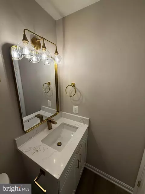 Bath - 7753 Shootingstar Dr, Springfield, VA 22152 photo 15 of 15