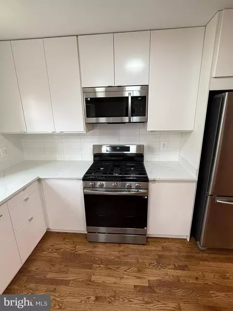 Kitchen - 7753 Shootingstar Dr, Springfield, VA 22152 photo 2 of 6