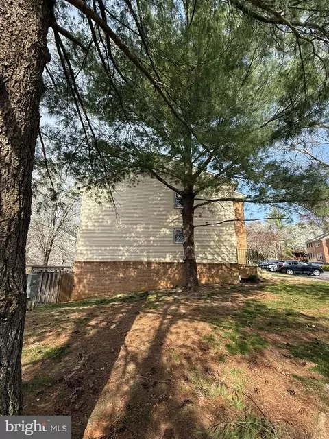 Exterior - 7753 Shootingstar Dr, Springfield, VA 22152 photo 5 of 13