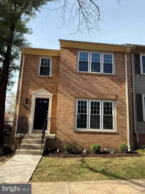 Exterior - 7753 Shootingstar Dr, Springfield, VA 22152 photo 2 of 13