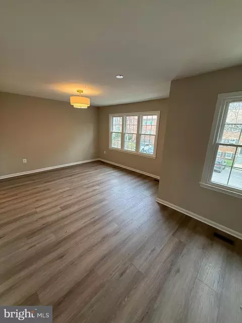 Living - 7753 Shootingstar Dr, Springfield, VA 22152 photo 6 of 9