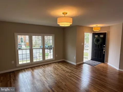 Living - 7753 Shootingstar Dr, Springfield, VA 22152 photo 3 of 9