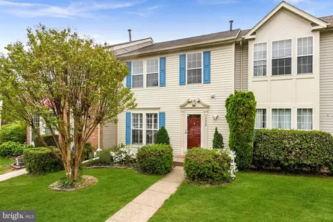 14326 Stonewater Ct, Centreville, VA 20121