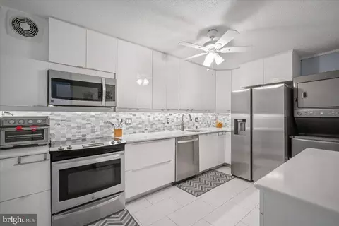 8380 Greensboro Dr #303, Mclean, VA 22102