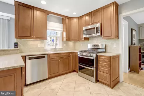 Kitchen - 8723 Cuttermill Pl, Springfield, VA 22153 photo 1 of 3