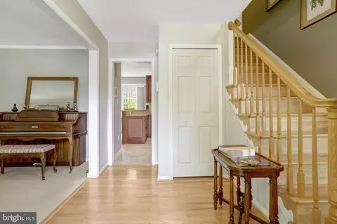 Entry Way - 8723 Cuttermill Pl, Springfield, VA 22153 photo 1 of 2