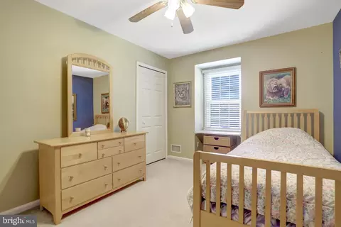 Bedroom - 8723 Cuttermill Pl, Springfield, VA 22153 photo 8 of 11