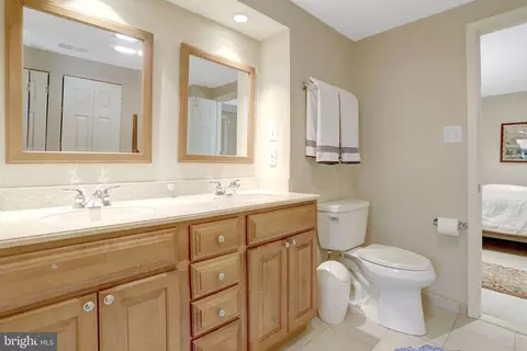 Bath - 8723 Cuttermill Pl, Springfield, VA 22153 photo 7 of 8