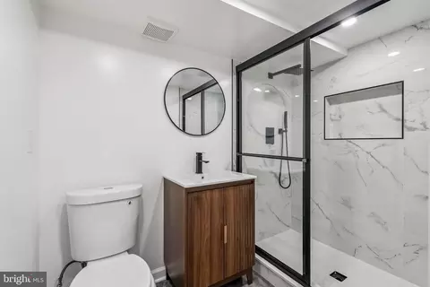 Bath - 6815 Rolling Rd, Springfield, VA 22152 photo 1 of 2