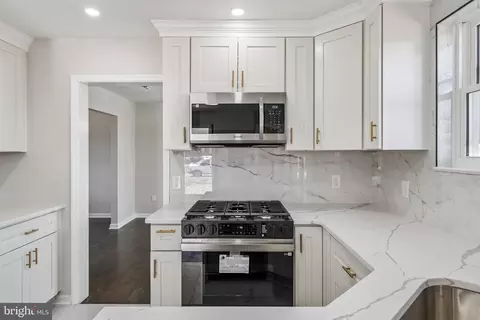 Kitchen - 6815 Rolling Rd, Springfield, VA 22152 photo 1 of 3