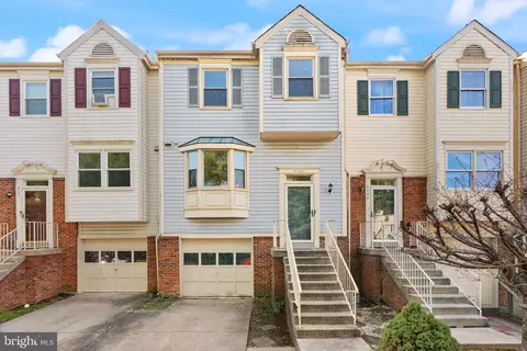 3733 Roxbury Ln, Alexandria, VA 22309