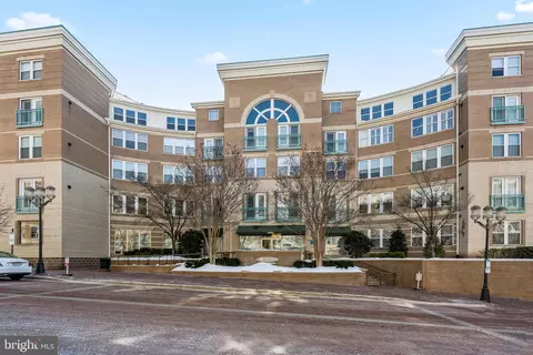 12001 Market St #266, Reston, VA 20190
