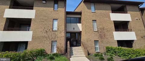 509 Florida Ave #T4, Herndon, VA 20170