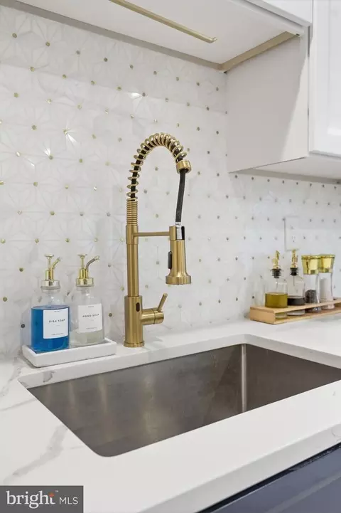 Kitchen - 5672 Kirkham Ct, Springfield, VA 22151 photo 3 of 6