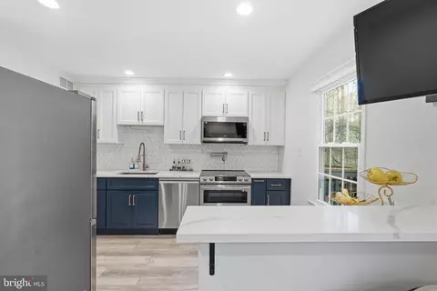 Kitchen - 5672 Kirkham Ct, Springfield, VA 22151 photo 5 of 6