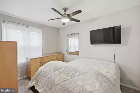 Bedroom - 5672 Kirkham Ct, Springfield, VA 22151 photo 4 of 5