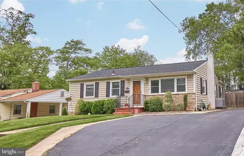 100 Tapawingo Rd SE, Vienna, VA 22180