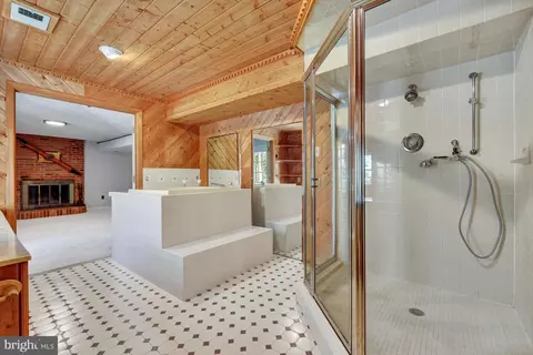 6516 Anna Maria Ct, Mclean, VA 22101 photo 46