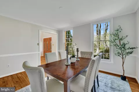 6516 Anna Maria Ct, Mclean, VA 22101 photo 8
