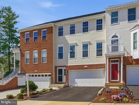 5146 Ballycastle Cir, Alexandria, VA 22315