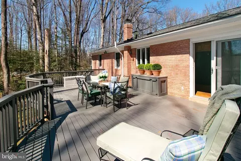 Exterior - 12415 Caisson Rd, Fairfax, VA 22030 photo 4 of 13