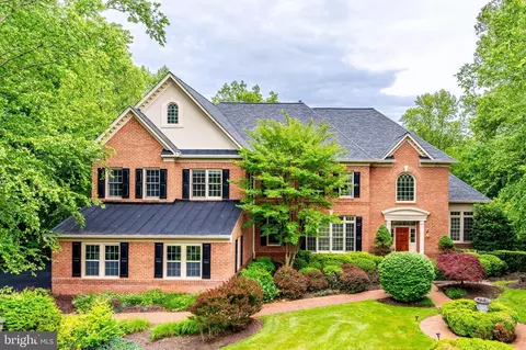 891 Chinquapin Rd, Mclean, VA 22102