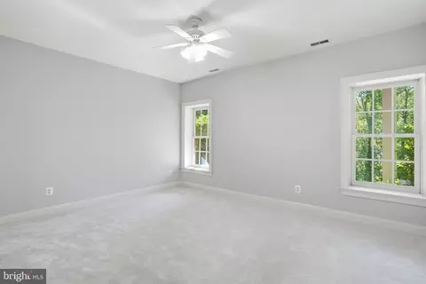 Bedroom - 891 Chinquapin Rd, Mclean, VA 22102 photo 6 of 6