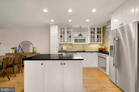 Kitchen - 6800 Riata Ct, Springfield, VA 22153 photo 3 of 4