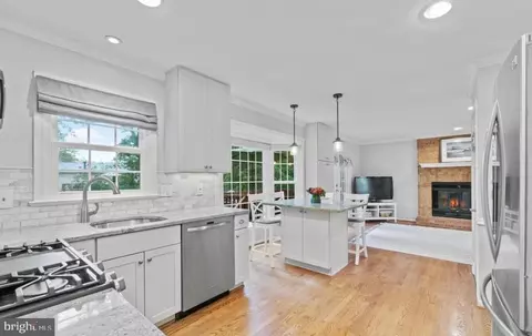 Kitchen - 9751 Ironmaster Dr, Burke, VA 22015 photo 1 of 6