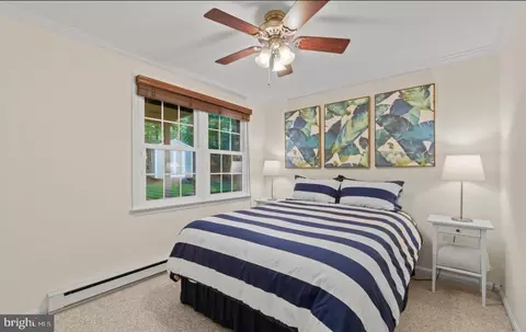 Bedroom - 9751 Ironmaster Dr, Burke, VA 22015 photo 4 of 5