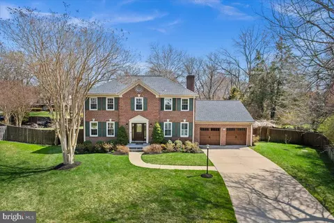 9426 Mount Vernon Cir, Alexandria, VA 22309