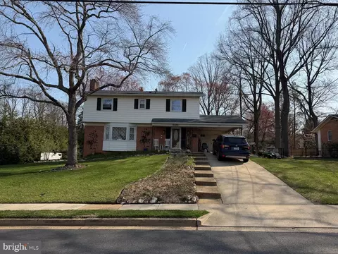500 Kramer Dr SE, Vienna, VA 22180