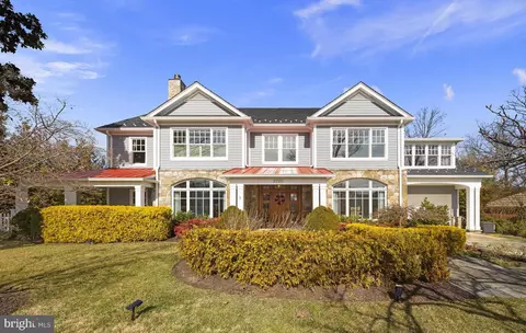 2220 Windsor Rd, Alexandria, VA 22307