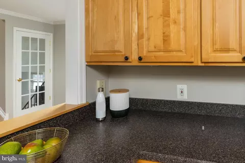 Kitchen - 7013 Galgate Dr, Springfield, VA 22152 photo 4 of 4