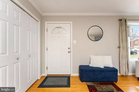 Entry Way - 7013 Galgate Dr, Springfield, VA 22152 photo 1 of 2