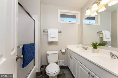 Bath - 7013 Galgate Dr, Springfield, VA 22152 photo 2 of 2