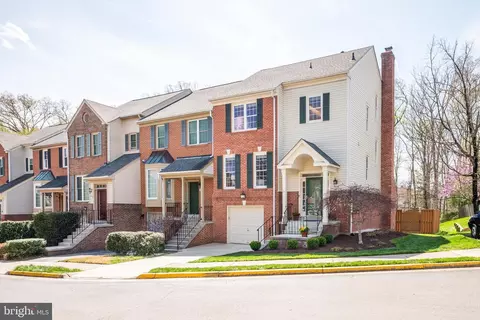 9433 William Kirk Ln, Burke, VA 22015