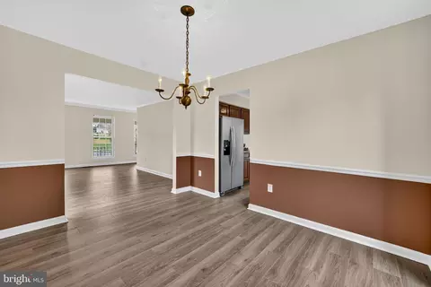 Entry Way - 2982 Emerald Chase Dr, Herndon, VA 20171 photo 6 of 15