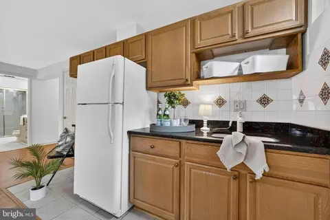 Kitchen - 2982 Emerald Chase Dr, Herndon, VA 20171 photo 5 of 5