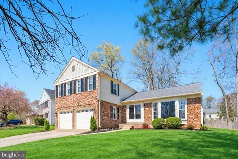 7800 Richfield Rd, Springfield, VA 22153 photo 3