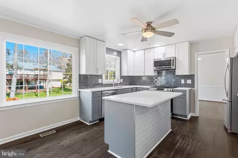 7800 Richfield Rd, Springfield, VA 22153 photo 15