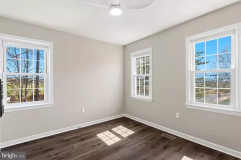 7800 Richfield Rd, Springfield, VA 22153 photo 28