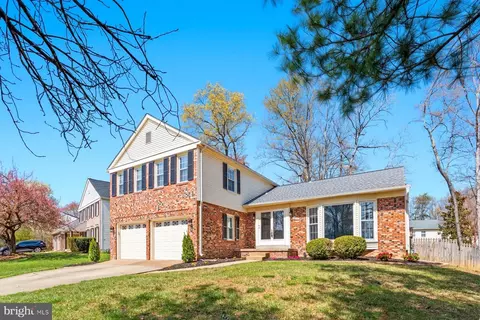 7800 Richfield Rd, Springfield, VA 22153 photo 4