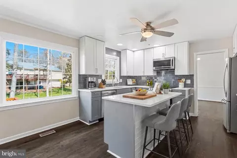 7800 Richfield Rd, Springfield, VA 22153 photo 14